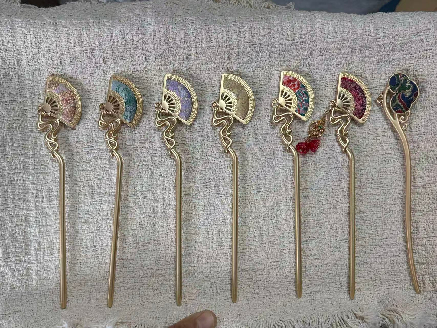 JOFAE Kyoto handmade folding fan hair stick with intricate design, symbolizing prosperity and grace, perfect for elegant hairstyles.