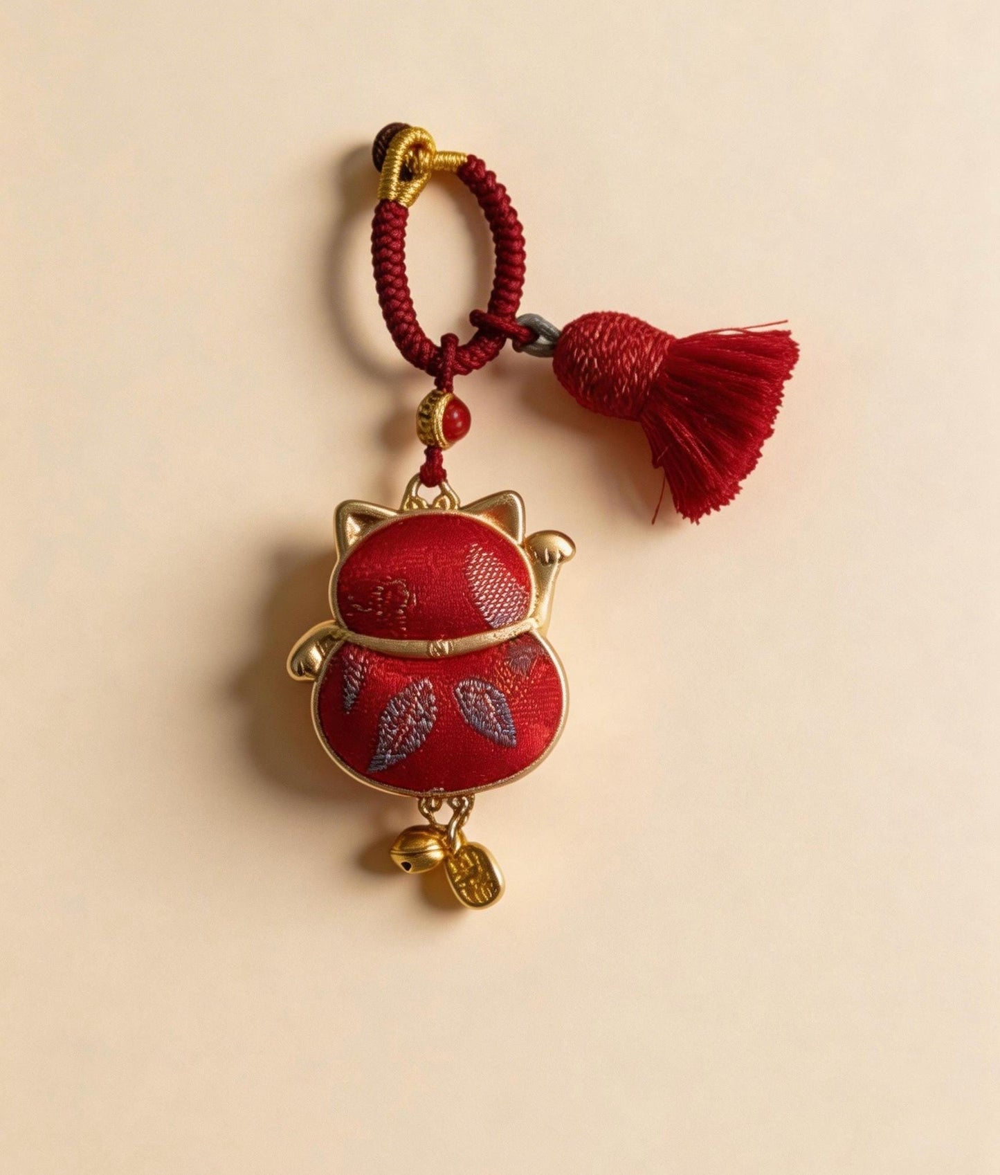 Maneki Neko Lucky Charm (Red) – Kyoto Inspired Handmade Amulet – Symbol of Wealth, Prosperity and Good Fortune – Traditional Japanese Artisan Craft