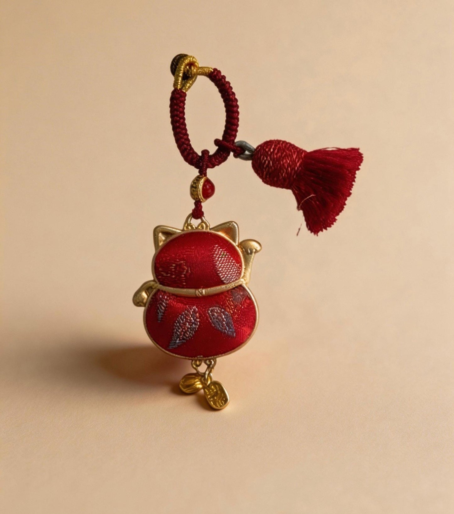Maneki Neko Lucky Charm (Red) – Kyoto Inspired Handmade Amulet – Symbol of Wealth, Prosperity and Good Fortune – Traditional Japanese Artisan Craft
