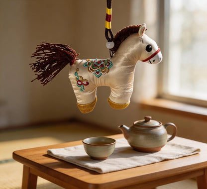 Lucky Horse Charm (Ivory) – Kyoto Inspired Handmade Amulet – Symbol of Safe Journey, Protection and Gentle Strength – Hand-Embroidered Traditional Japanese Craft
