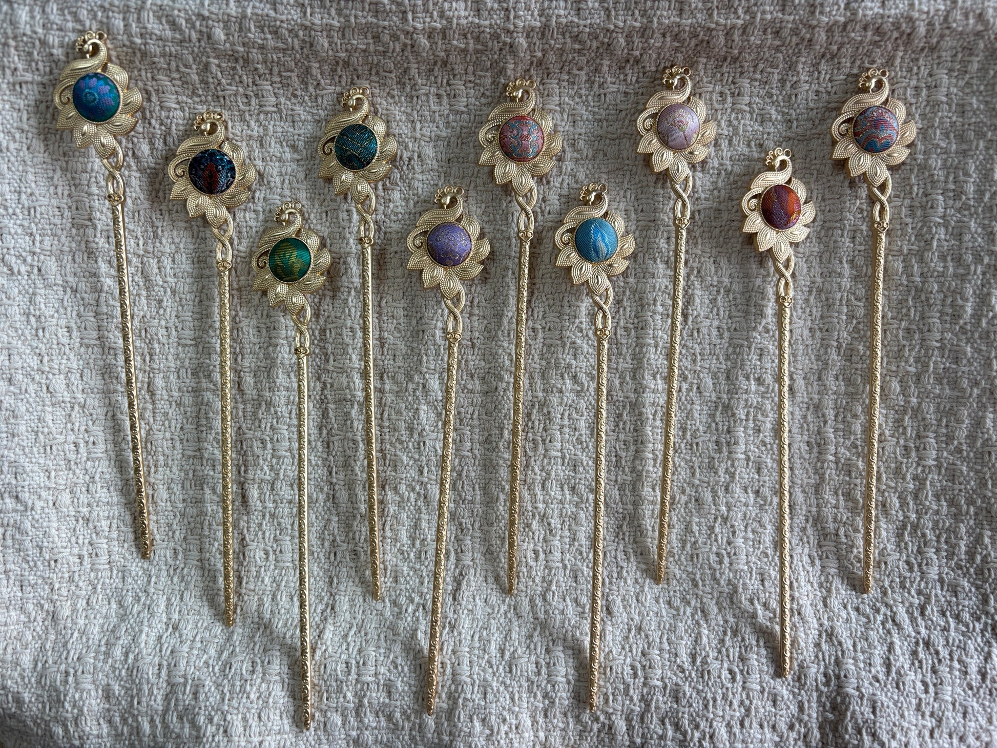 JOFAE Kyoto handmade phoenix feather hair stick featuring intricate design, symbolizing luck and renewal, perfect for elegant hairstyles.