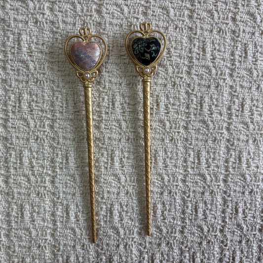 JOFAE Kyoto Heart Brocade Hair Stick with pearl accent, vintage-style romantic hairpin inspired by Oriental elegance.