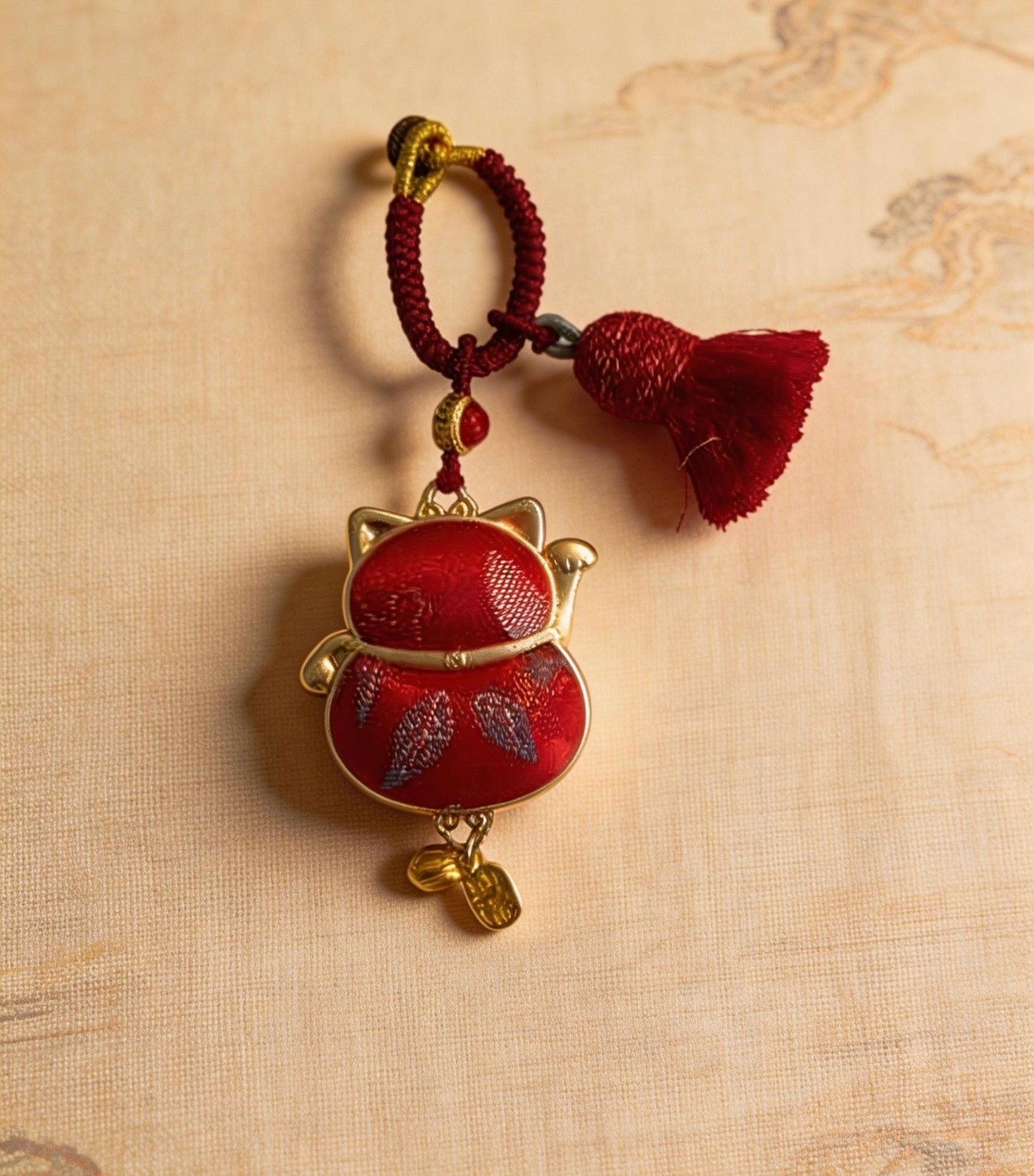 Maneki Neko Lucky Charm (Red) – Kyoto Inspired Handmade Amulet – Symbol of Wealth, Prosperity and Good Fortune – Traditional Japanese Artisan Craft