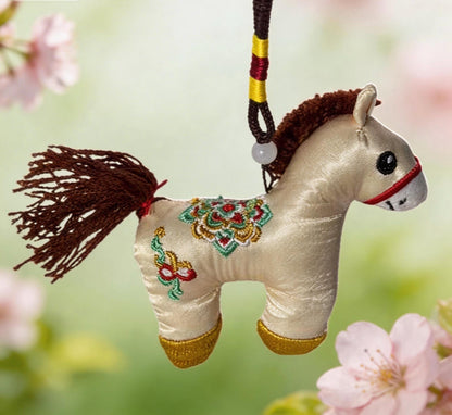Lucky Horse Charm (Ivory) – Kyoto Inspired Handmade Amulet – Symbol of Safe Journey, Protection and Gentle Strength – Hand-Embroidered Traditional Japanese Craft