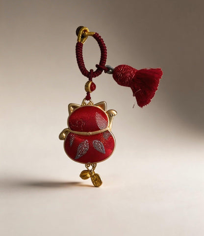 Maneki Neko Lucky Charm (Red) – Kyoto Inspired Handmade Amulet – Symbol of Wealth, Prosperity and Good Fortune – Traditional Japanese Artisan Craft